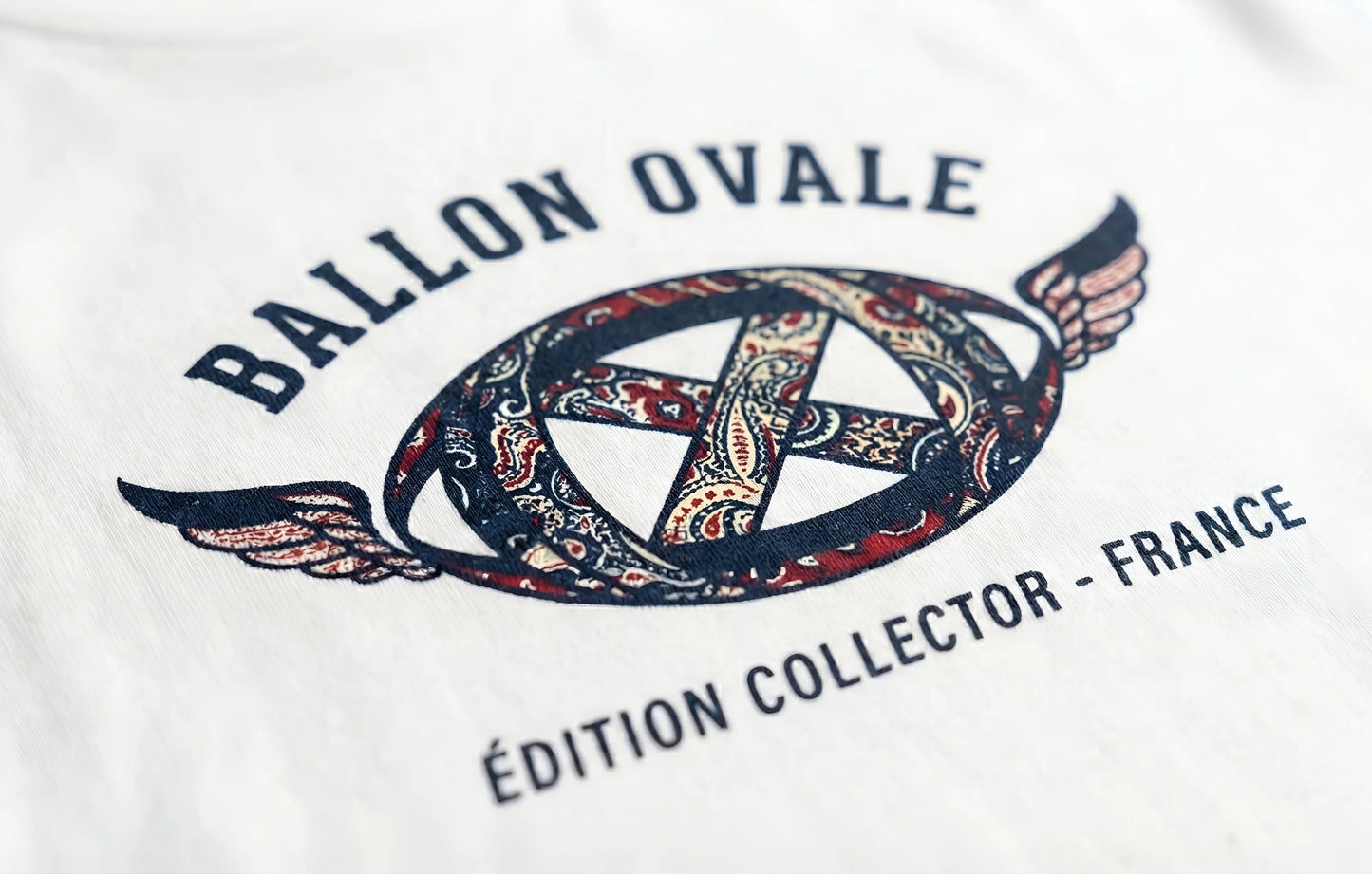 T-Shirt Collector L'Envolée Éternelle ballon ovale