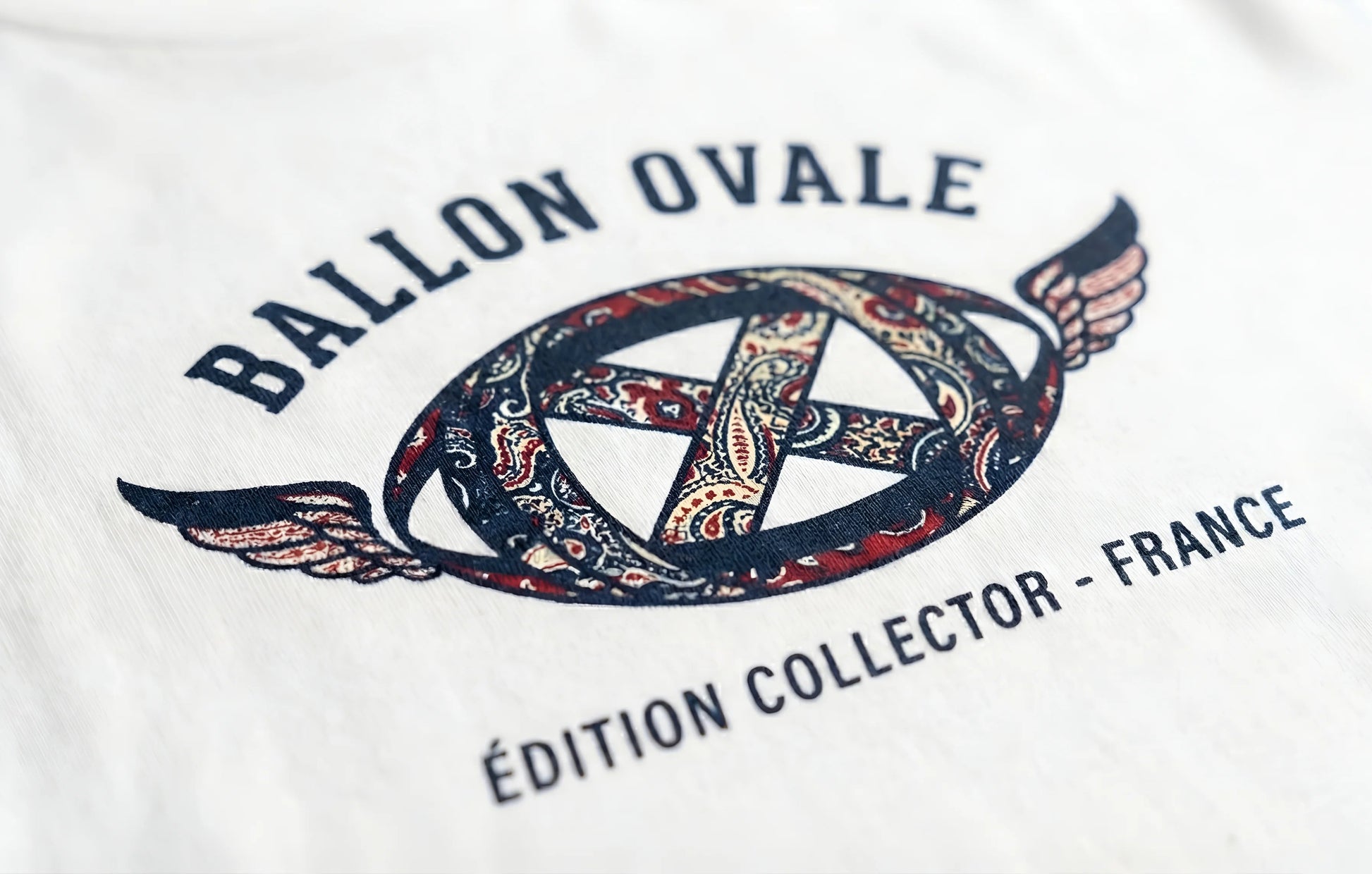 T-Shirt Collector L'Envolée Éternelle ballon ovale